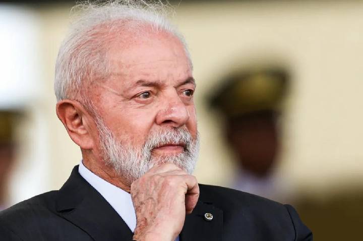 A DESISTÊNCIA DE LULA NÃO ESTÁ DESCARTADA