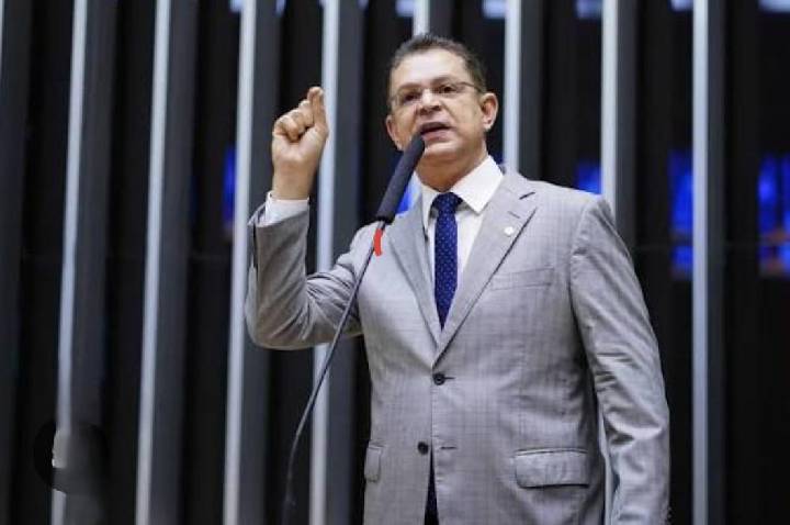DEMAGOGIA E PALHAÇADA