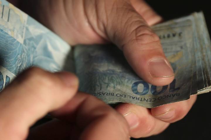 Desenrola Brasil: saiba como usar FGTS para pagar dívidas em atraso