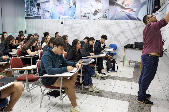 Fies 2026: pré-selecionados devem validar informações até segunda
