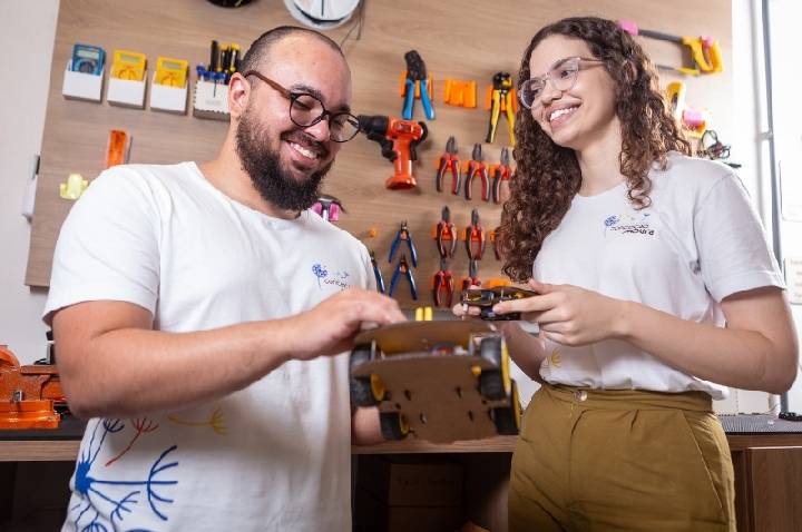 Instituto Conceição Moura e CESAR abrem formação em robótica