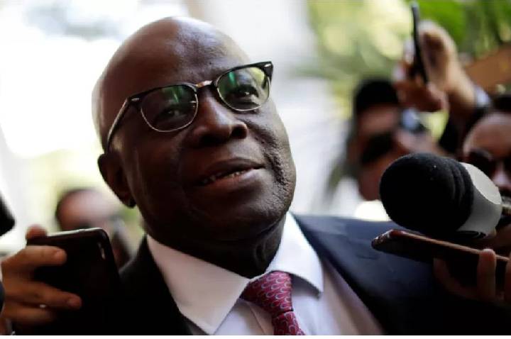 JOAQUIM BARBOSA PODE SER A OPÇÃO DO ANTIPETISMO E DO ANTIBOLSONARISMO