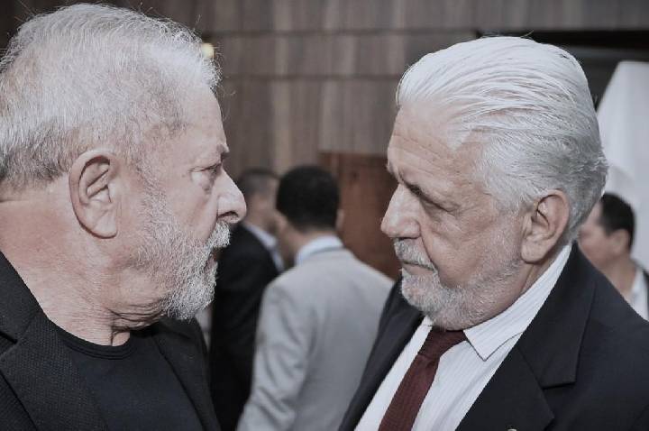 Terremoto político: Lula convoca Jaques Wagner para reunião de emergência após rejeição de Messias.
