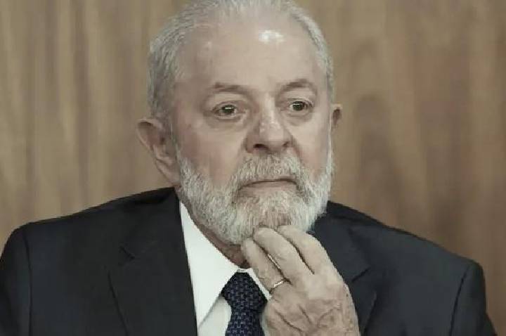 The Economist alerta para idade de Lula e questiona candidatura em 2026