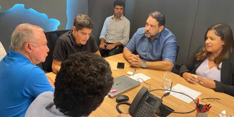 Bancada de Oposição se reúne com ACM Neto para alinhar estratégias visando 2024