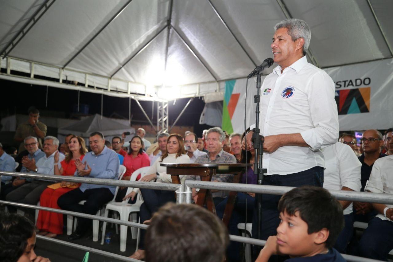Governador Jerônimo visita 100 municípios baianos em menos de 8 meses