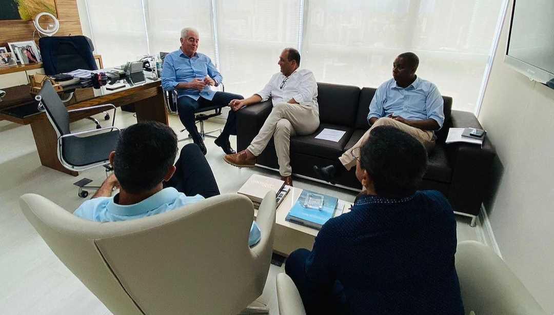 Prefeito se reúne com senador Otto Alencar e solicita manutenção de voos de Ilhéus para Salvador