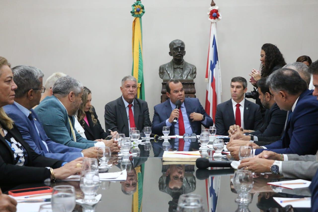 Reduções das mortes e investimentos em Segurança Pública são apresentados para deputados estaduais