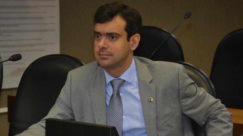 Tiago Correia é apontado como favorito para assumir presidência do PSDB na Bahia