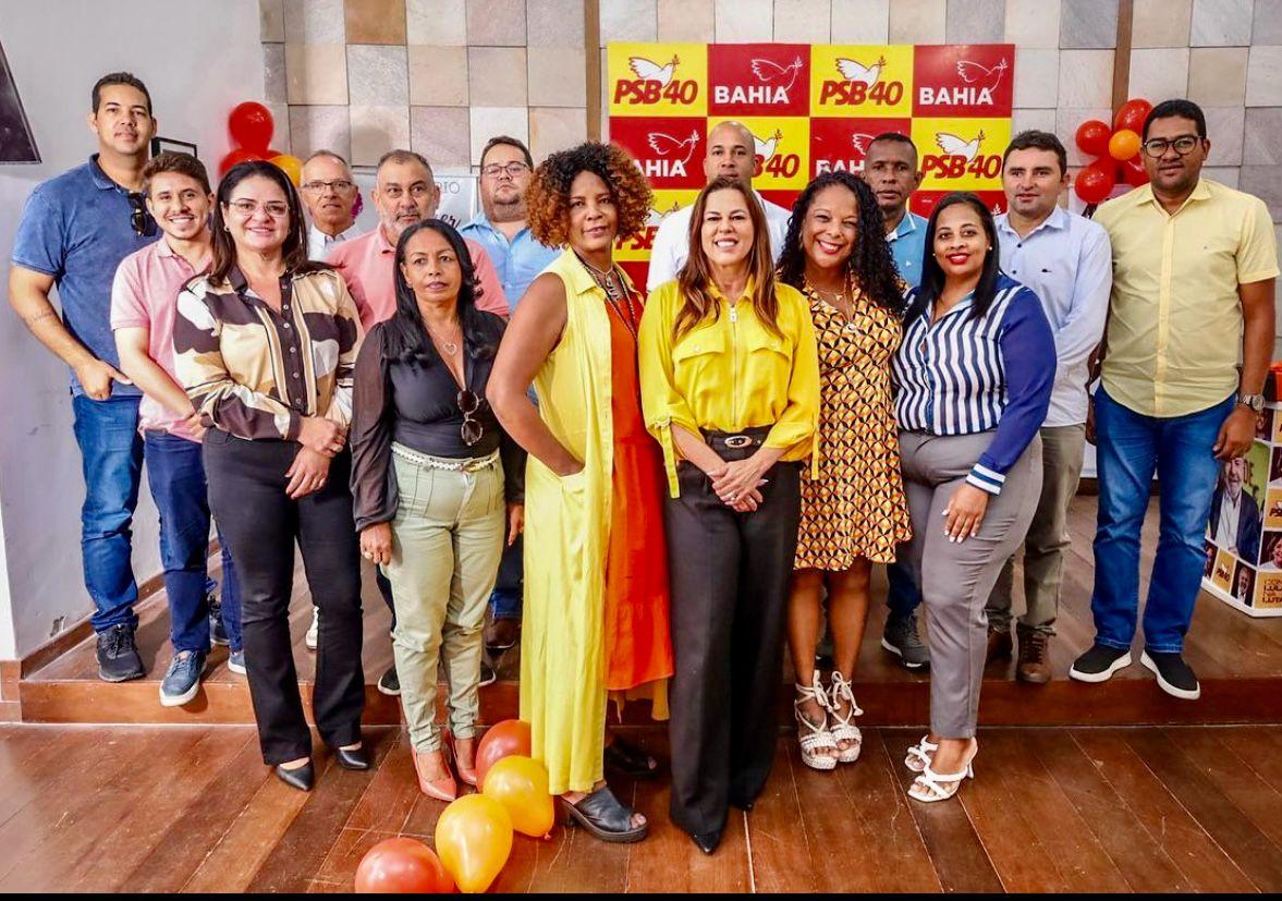 A relevância e influência da Deputada Soane Galvão no respaldo à reestruturação partidária em municípios baianos.