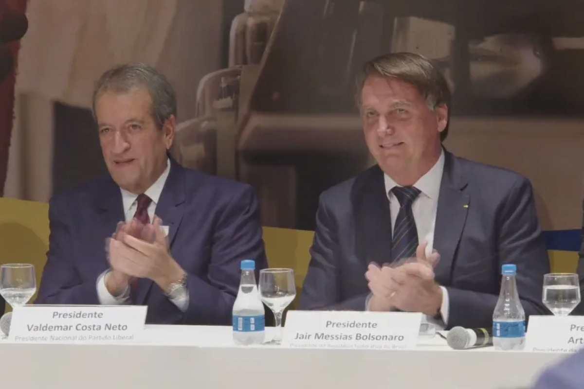 Bolsonaro quer proibir aliança entre PL e PT nas eleições municipais 2024