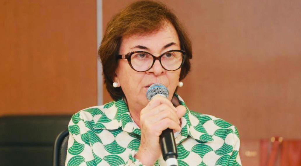 Deputada Neusa Cadore propõe programa de primeira consulta ginecológica em escolas públicas.