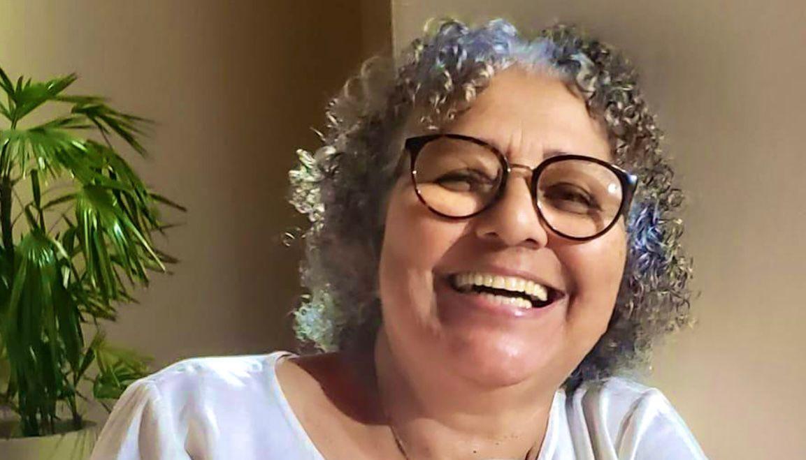 Hoje, Ilhéus acordou envolvida em um manto de tristeza com a morte da professora Carmelita Ângela.
