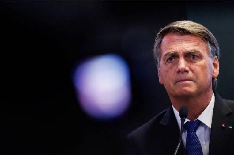 Ministros do STF avaliam que Bolsonaro tem poucas chances de escapar de pena de prisão