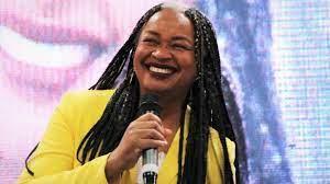 OLÍVIA LUTA EM PROL DOS ESTUDANTES NEGROS, INDÍGENAS E QUILOMBOLAS