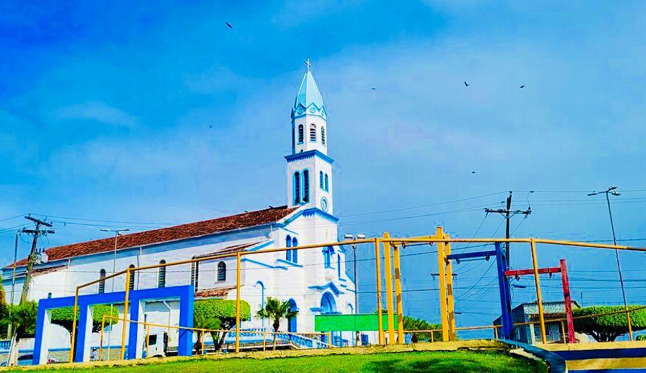 Movimentação Política e Confraternização Marcam o Domingo em Uruçuca