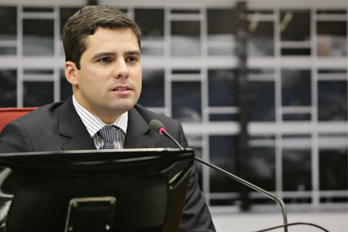 Ilheense Manoel Carlos Neto Assume Cargo Estratégico no Ministério da Justiça Sob Nomeação de Ricardo Lewandowski