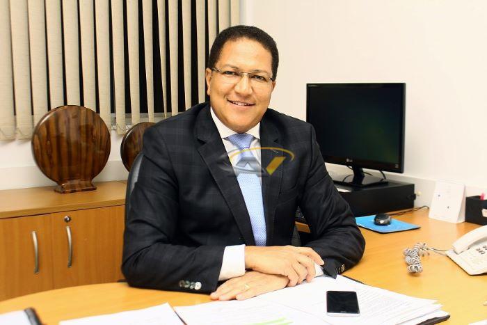 AUGUSTO E SUA REELEIÇÃO