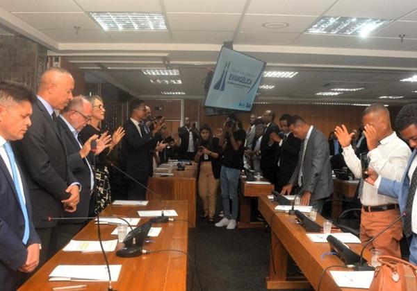 Frente Parlamentar Evangélica é instalada na Alba