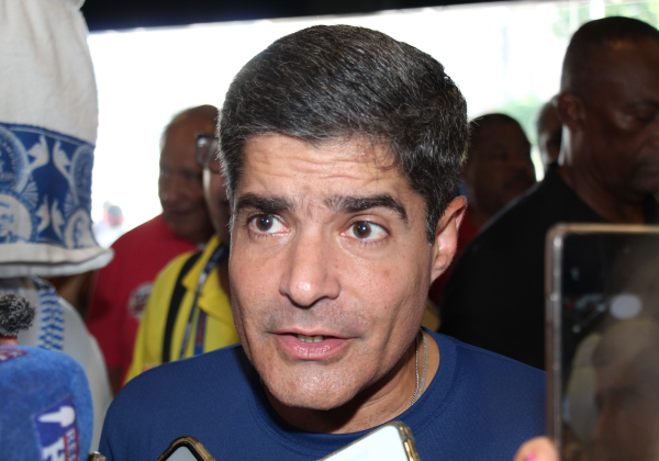 ACM Neto critica ausência de Jerônimo na entrega do BRT: ‘A gente disputa na eleição’