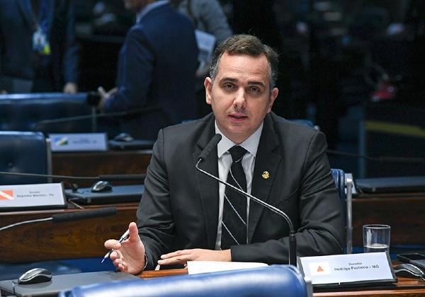 Regulamentação de redes sociais no Brasil é inevitável, diz Pacheco