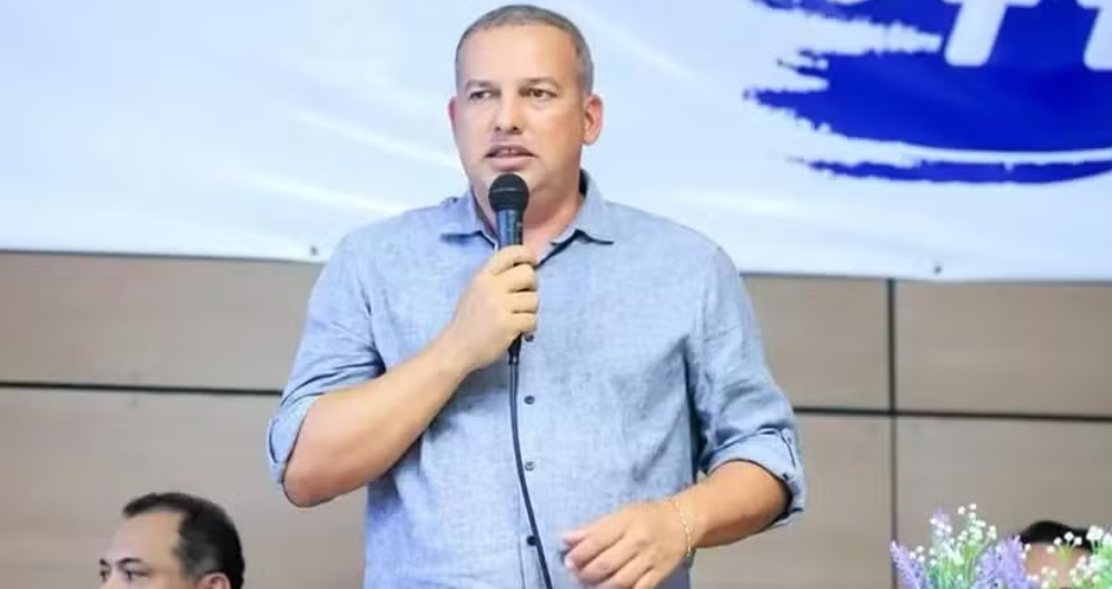 Alvo da Operação Fundo do Poço, presidente do Solidariedade se entrega à PF