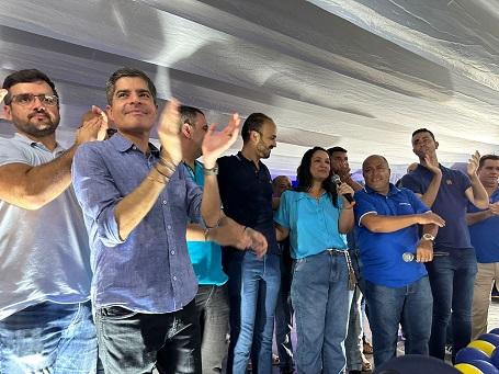 Buerarema: Gel da Farmácia Recebe Apoio de ACM Neto em Evento Marcado por Críticas ao Governo da Bahia