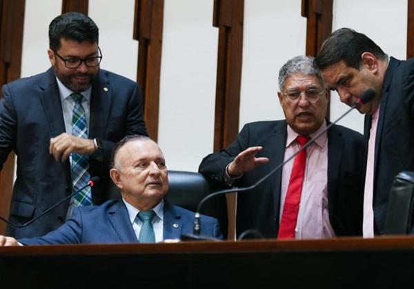 Projeto de isenção na taxa de expedição do RG é aprovado na Alba