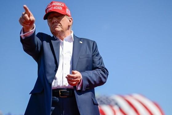 Donald Trump é oficializado como candidato presidencial do Partido Republicano