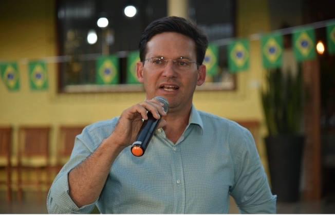 Roma veta alianças do PL com PT no pleito de outubro e ameaça destituir diretórios