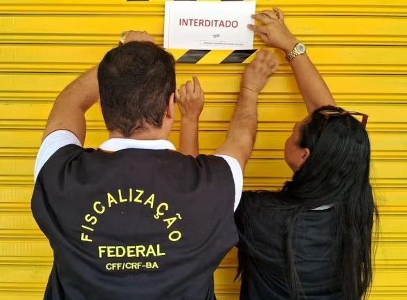 INSPEÇÃO INTERDITA FARMÁCIAS EM ILHÉUS POR VENDA DE REMÉDIOS VENCIDOS