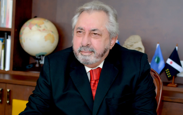 COLUNA WENSE: O VAI E VEM DAS PESQUISAS