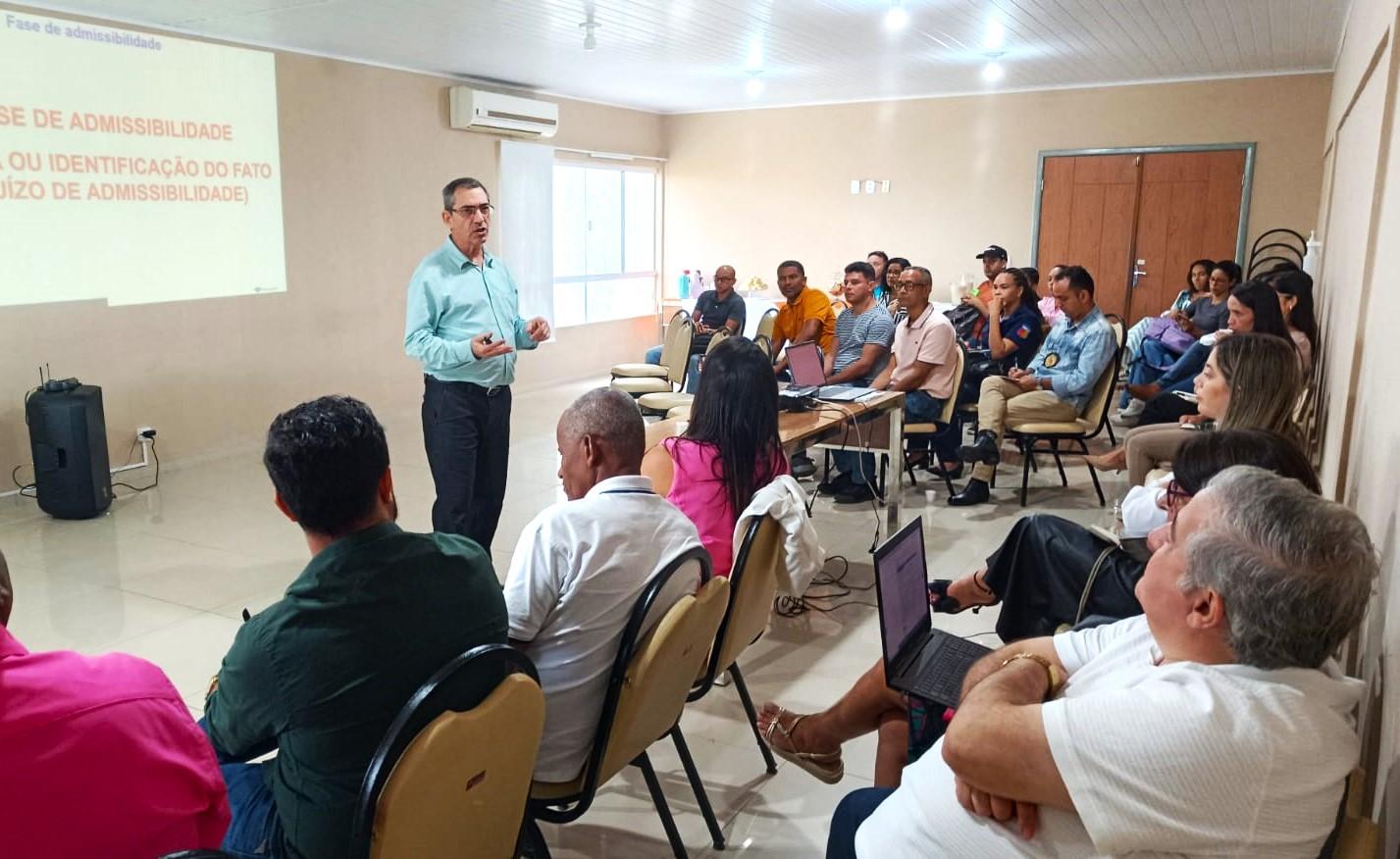 Prefeitura de Ilhéus realiza capacitação para servidores sobre procedimentos correcionais