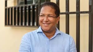 A DESISTÊNCIA DE AUGUSTO CASTRO