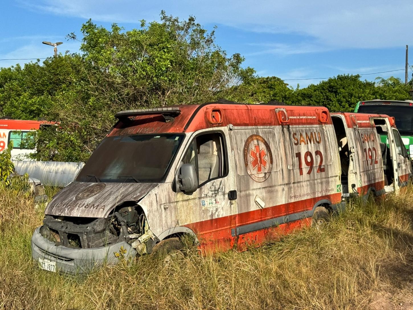 Camaçari: Ambulâncias do SAMU sucateadas e unidades de saúde em colapso expõem o descaso da gestão de Elinaldo