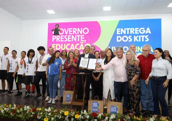 Jerônimo Rodrigues anuncia R$ 1,3 bilhão para escolas da Bahia