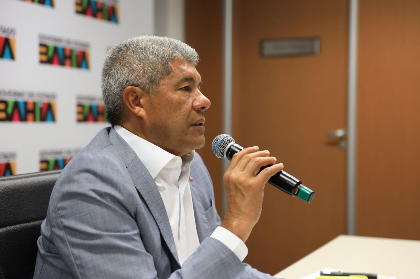 Estado inicia cadastro para distribuição de 250 mil sacas de milho para alimentação animal nos municípios afetados pela seca