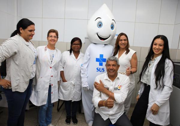 Jerônimo Rodrigues convoca baianos para o Dia D de imunização contra Influenza