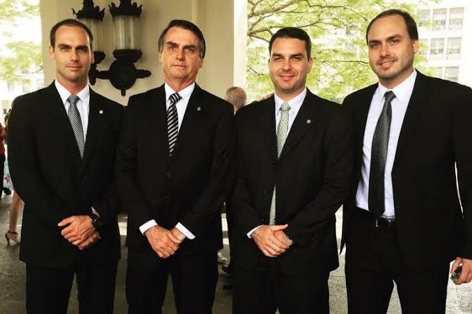 FAMÍLIA BOLSONARO E O GOVERNO TRUMP