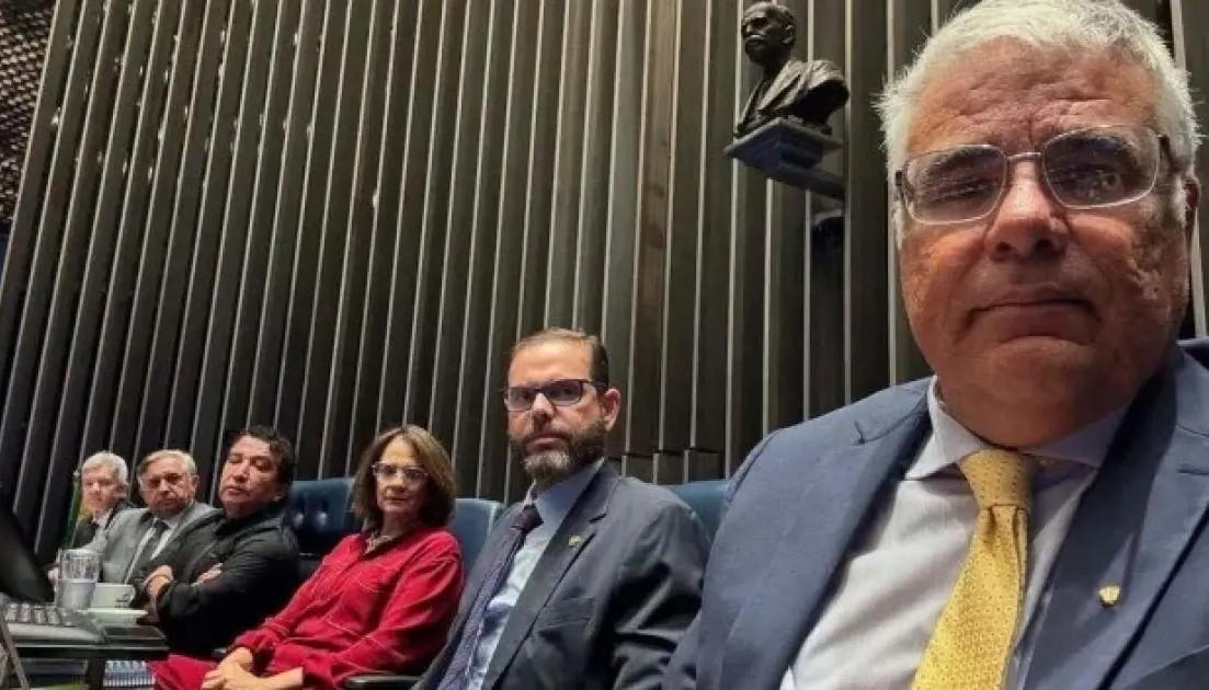 Oposição anuncia que tem 41 assinaturas pelo impeachment de Alexandre de Moraes; confira quem apoia o pedido