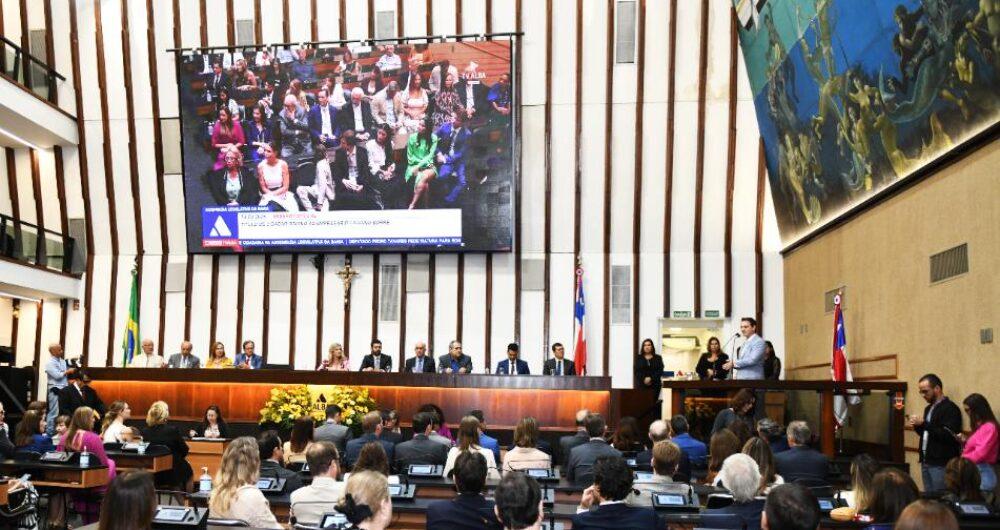 Assembleia aprova projeto que garante pagamento de precatórios a professores da rede estadual
