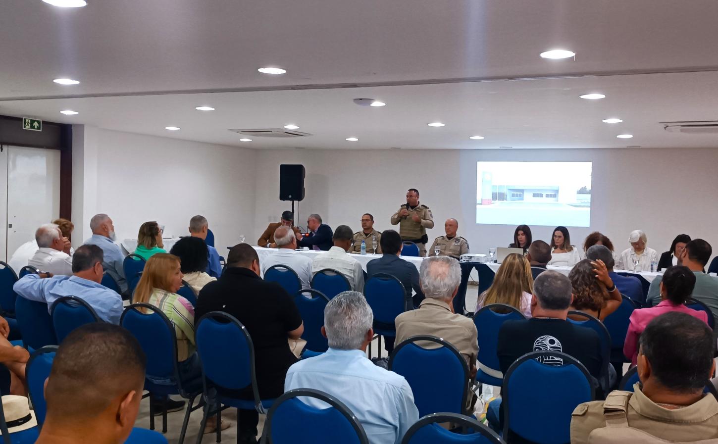 Órgãos de segurança pública anunciam medidas para combater criminalidade em encontro realizado com ATIL, em Ilhéus