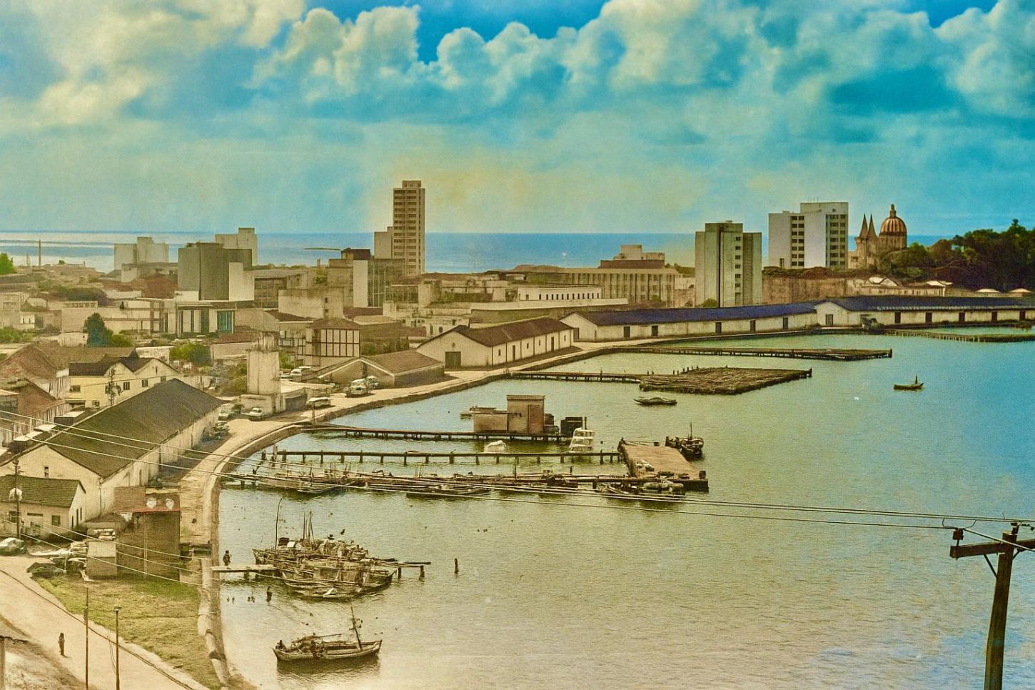 Quando o Concreto Cai e a Memória Fala: Ilhéus entre o Ontem e o Amanhã. 