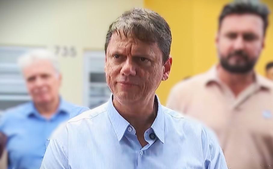 O ENCONTRO ENTRE BOLSONARO E TARCÍSIO