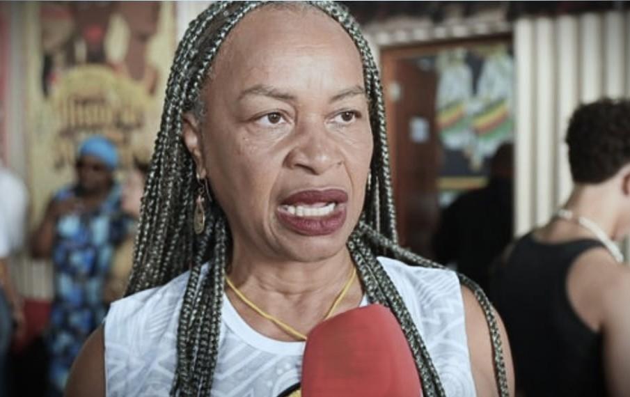 OLÍVIA SANTANA SONHA COM A VICE E AGITA A BASE GOVERNISTA