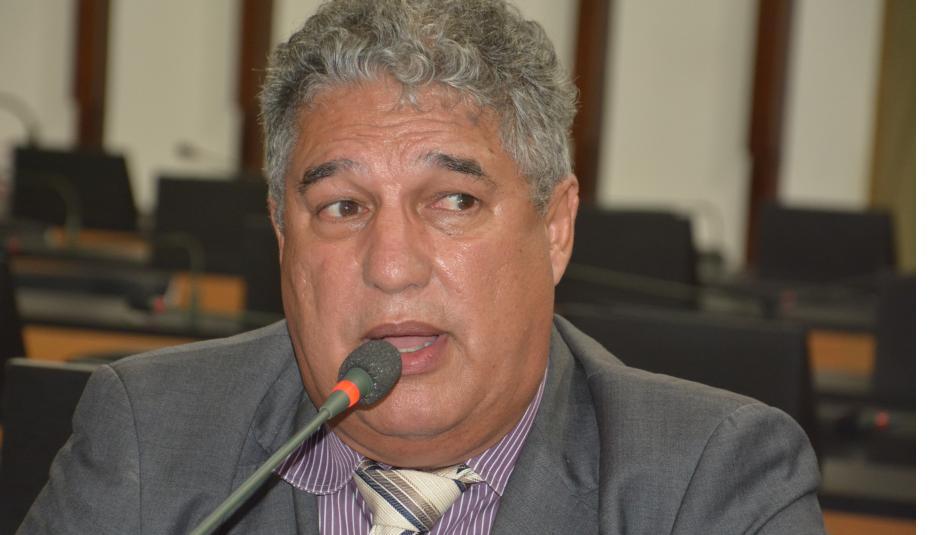 Rosemberg critica declaração de ACM Neto sobre prefeitos que apoiam Jerônimo