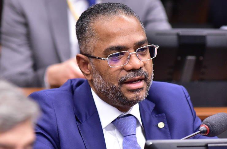 O xadrez do Republicanos: Marinho prega união após chegada de Coronel e tenta conter insatisfações