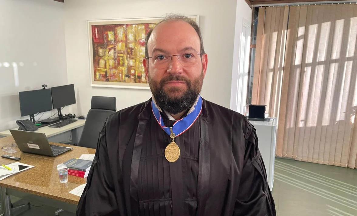 Eleições 2026: Desembargador Maurício Kertzman toma posse e detalha estrutura contra fake news no TRE-BA