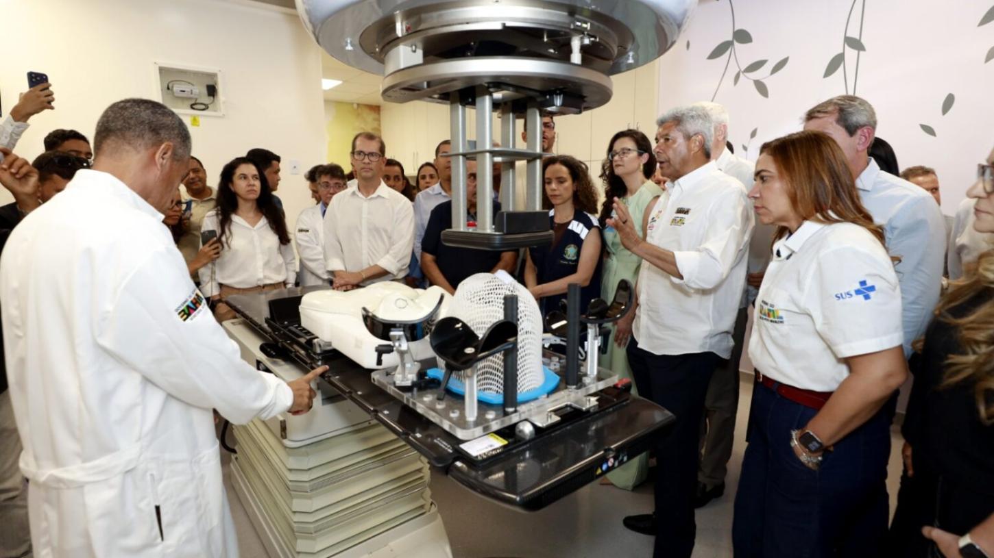 Governo da Bahia inaugura radioterapia em Teixeira de Freitas com investimento de R$ 13,1 milhões.