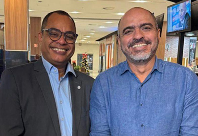 Magno Lavigne: constrói pontes, não apenas ocupa espaço. 